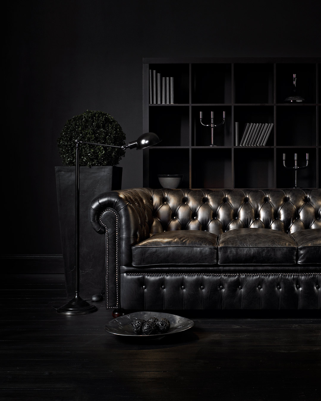 William 3 seater hand coloured leather chesterfield sofa