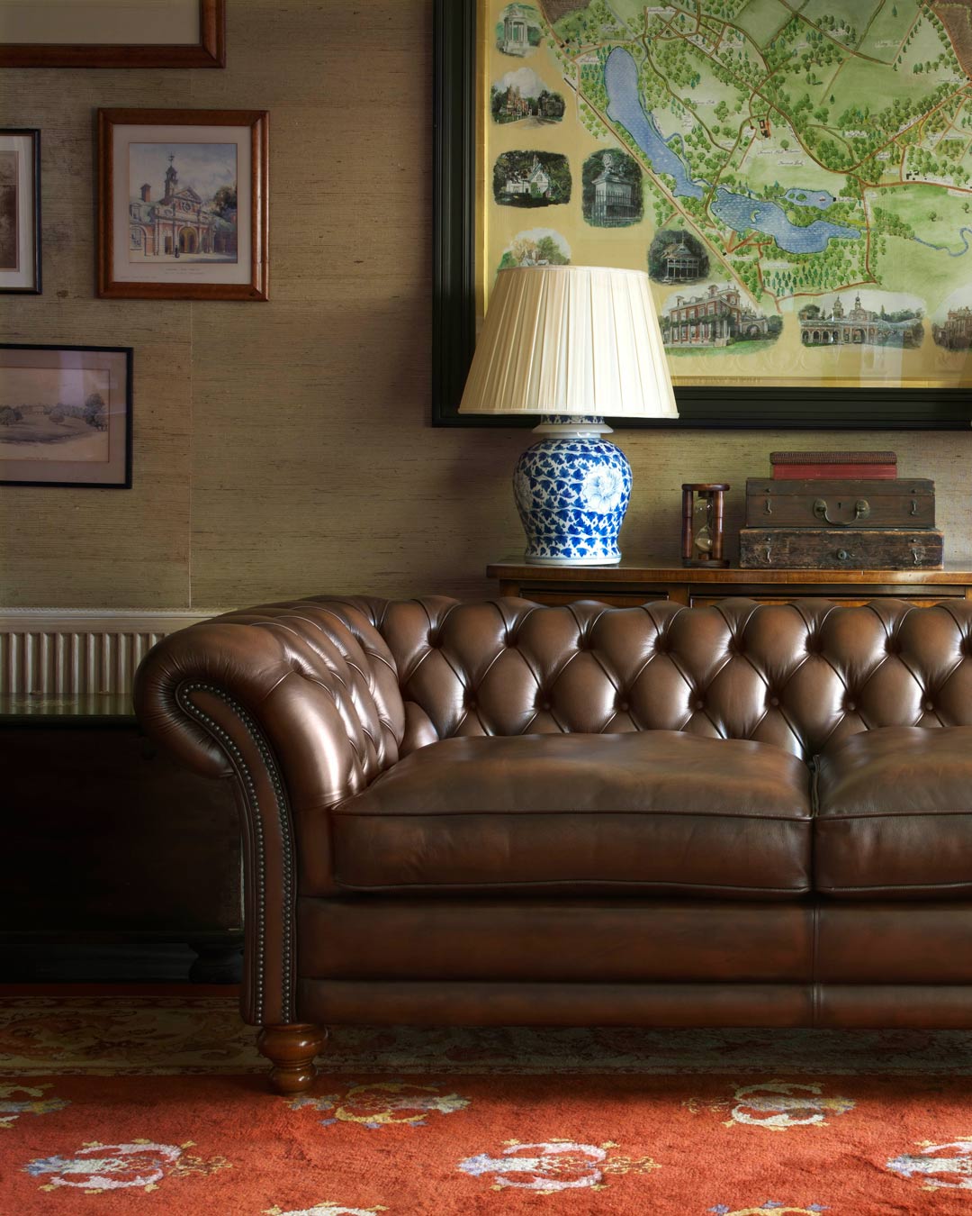 Kingston antiqued leather Chesterfield sofa
